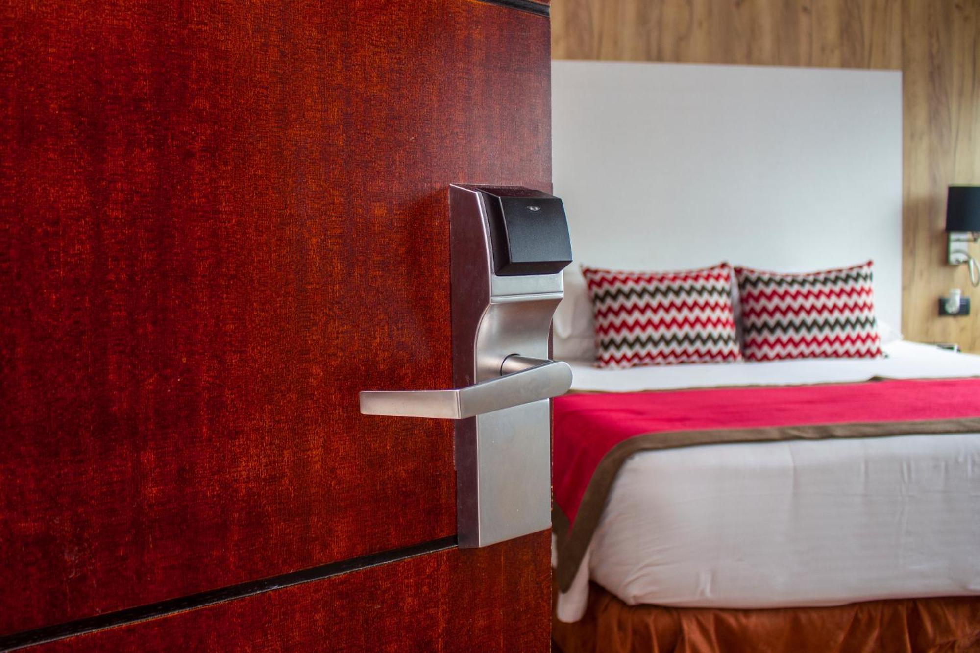 Hotel Ramada By Wyndham Panama Via Argentina Zewnętrze zdjęcie