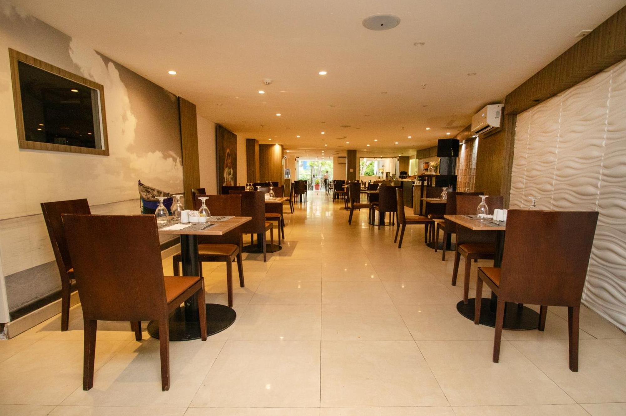 Hotel Ramada By Wyndham Panama Via Argentina Zewnętrze zdjęcie