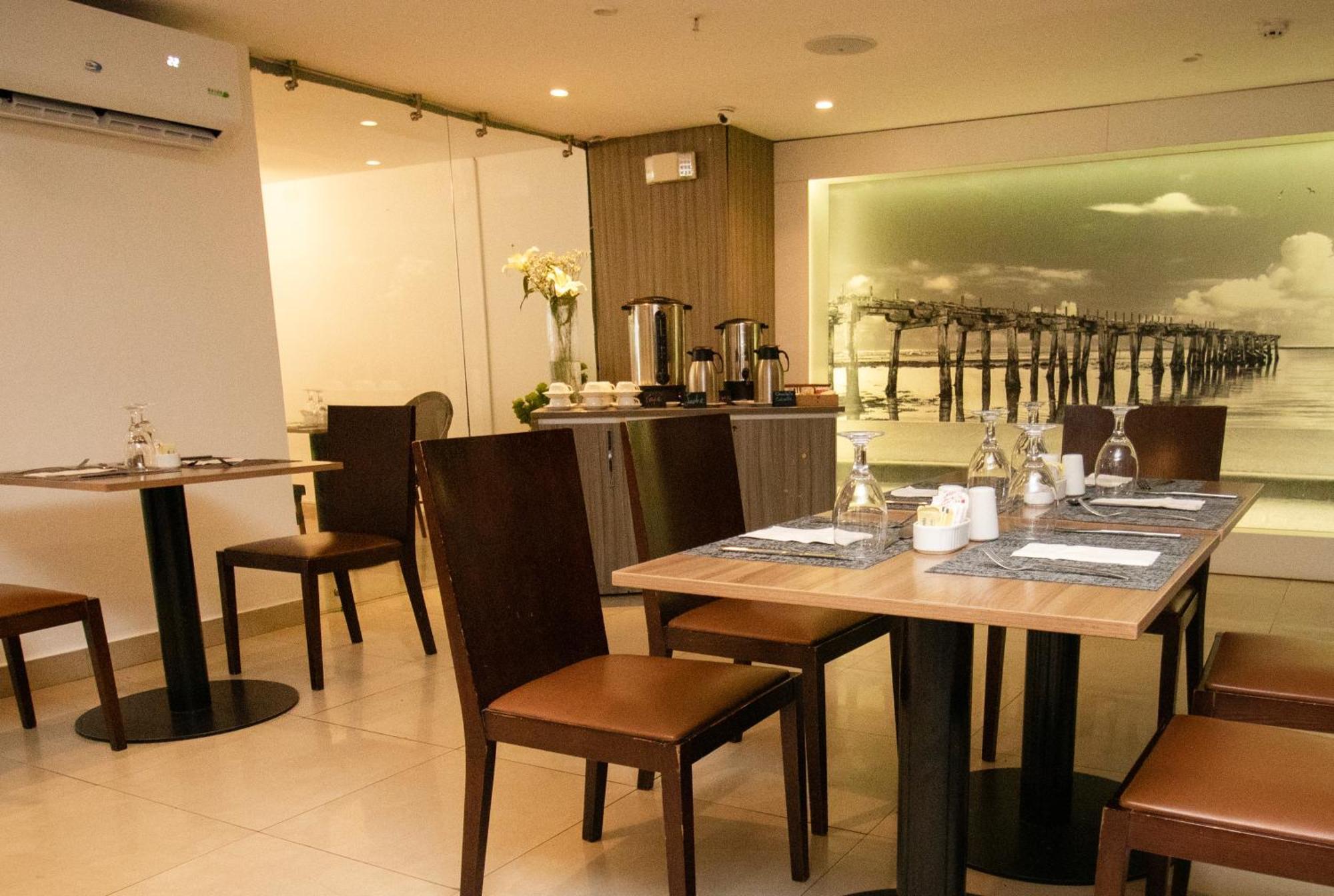Hotel Ramada By Wyndham Panama Via Argentina Zewnętrze zdjęcie