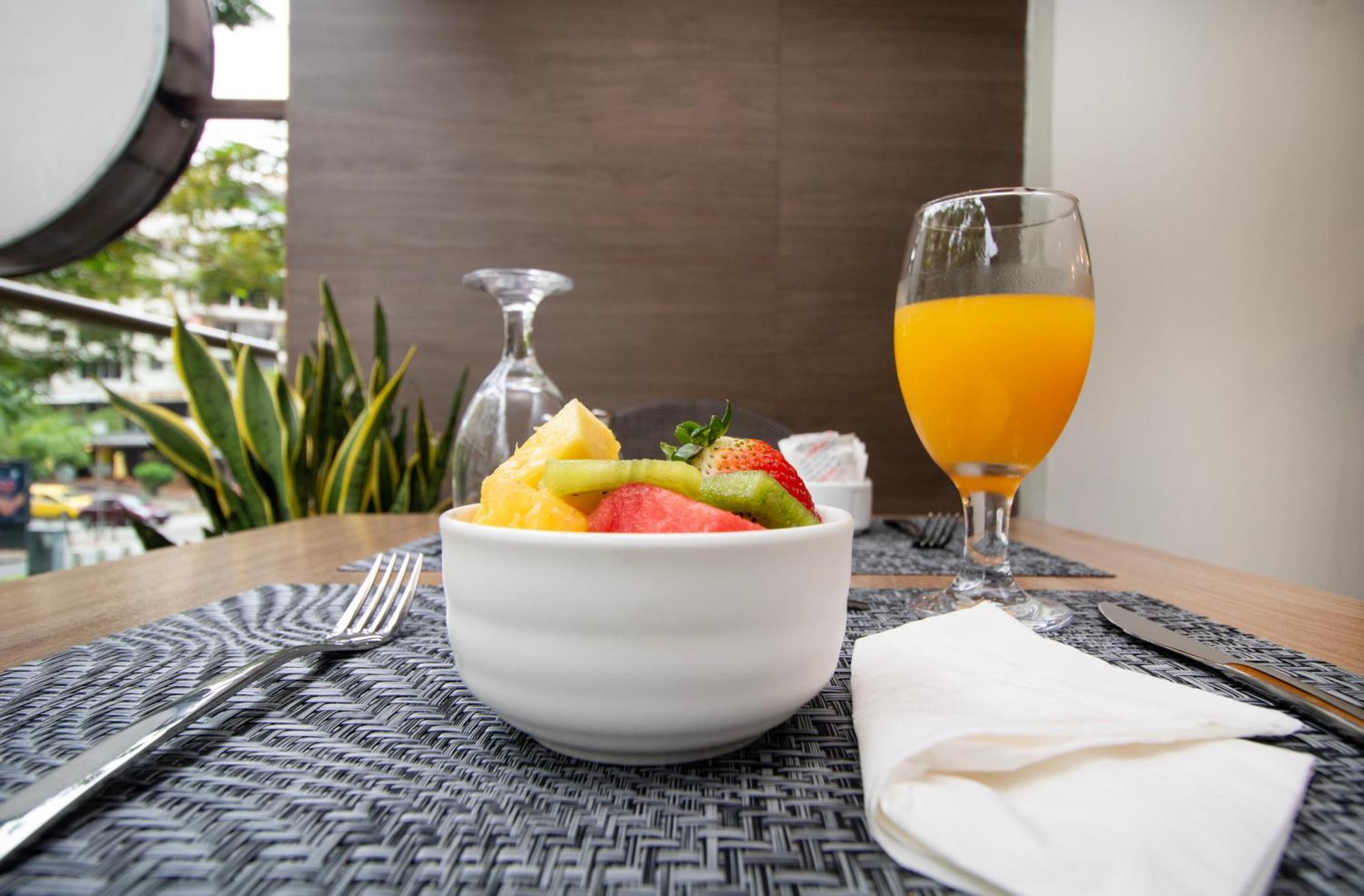 Hotel Ramada By Wyndham Panama Via Argentina Zewnętrze zdjęcie