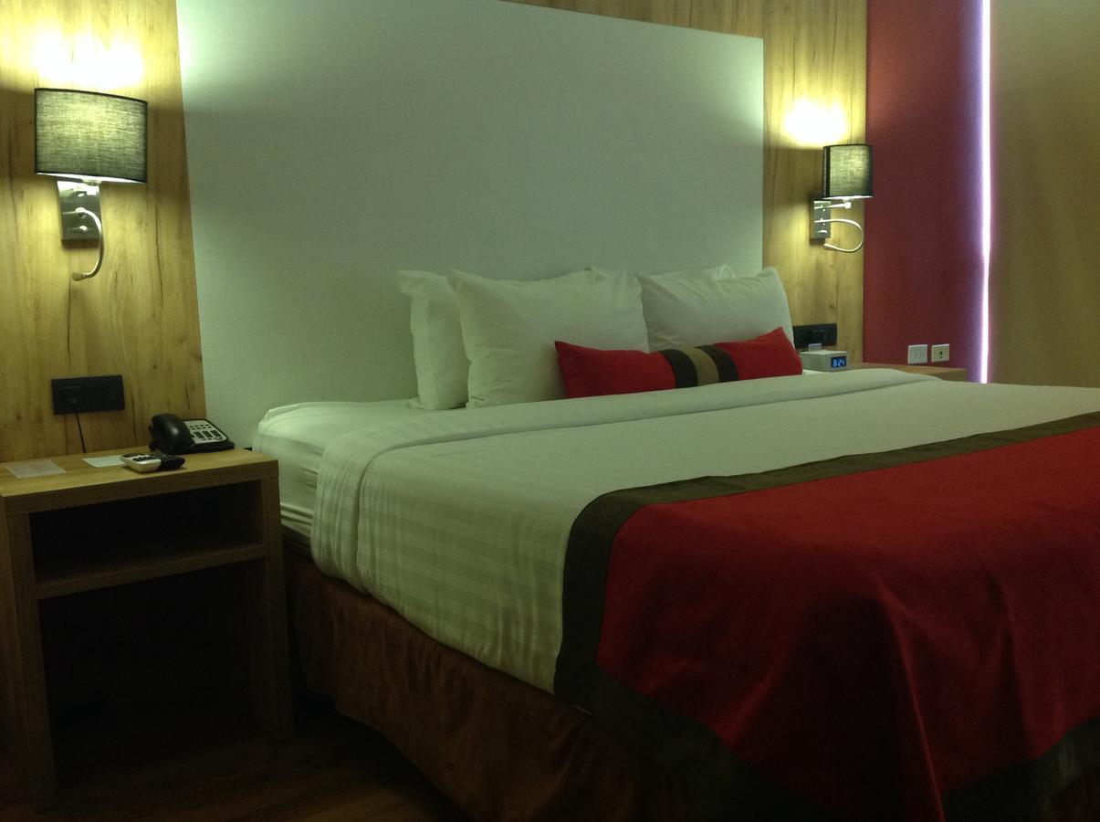 Hotel Ramada By Wyndham Panama Via Argentina Zewnętrze zdjęcie